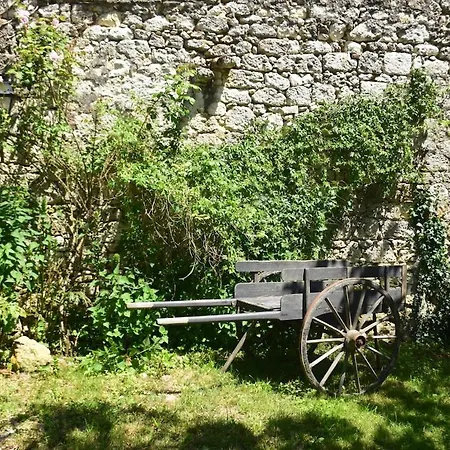 Prázdninový dům Le Clos De Lusignan-Petit