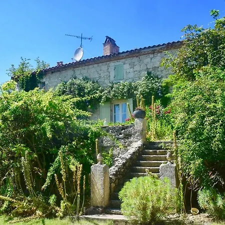 Large Country Lusignan-Petit