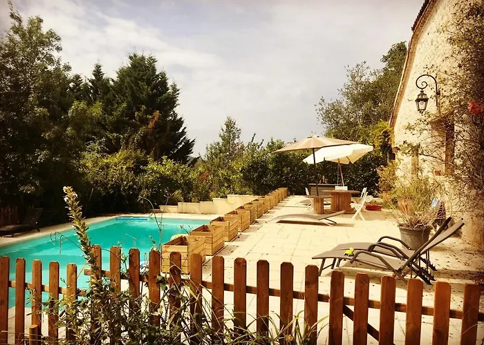 Le Clos De Lusignan-Petit