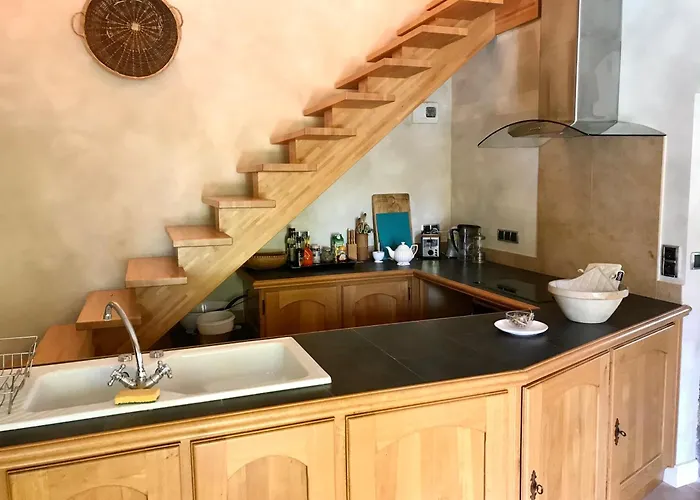 Tatil Evi Le Clos De Lusignan-Petit